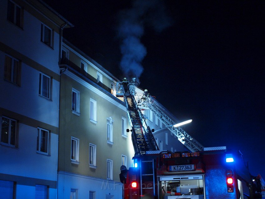 Feuer 2Y Dachwohnung Koeln Buchheim Herlerstr P083.JPG